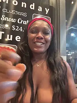 Snapshot of TilaTotti chatting on March 7, 2025, 1:31 am TilaTotti online show from March 7, 2025, 1:31 am