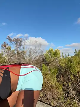 Snapshot of TilaTotti chatting on October 21, 2025, 11:37 pm TilaTotti online show from October 21, 2025, 11:37 pm