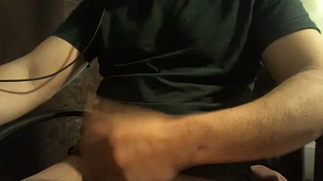 chic0secret0 online show from March 30, 2026, 9:33 am