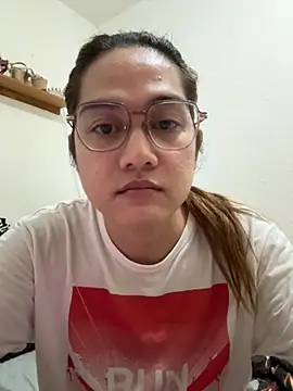 Snapshot of MarieLoveGlamorous chatting on October 9, 2025, 2:50 pm MarieLoveGlamorous online show from October 9, 2025, 2:50 pm