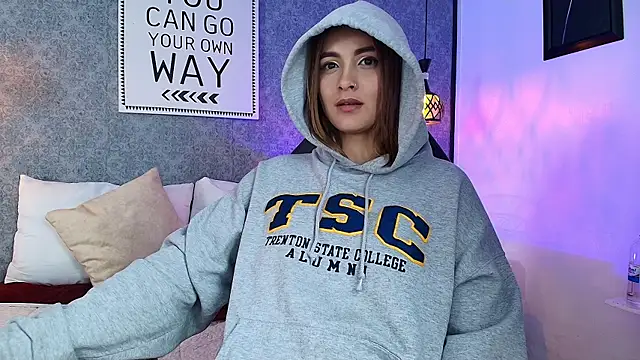 Snapshot of Emiily_W chatting on January 21, 2025, 6:45 pm Emiily W online show from January 21, 2025, 6:45 pm