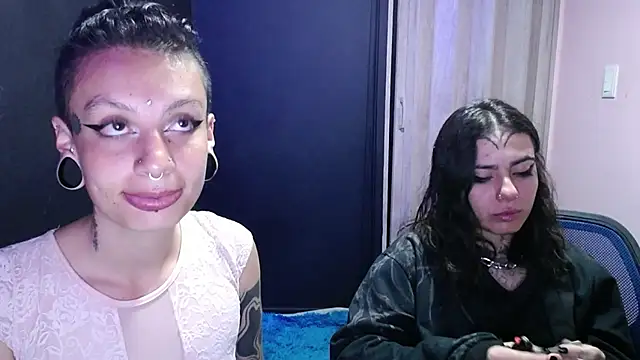 Snapshot of _onthary_6 chatting on November 25, 2025, 1:11 pm onthary 6 online show from November 25, 2025, 1:11 pm