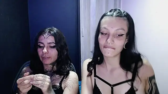 Snapshot of _onthary_6 chatting on November 20, 2025, 4:29 pm onthary 6 online show from November 20, 2025, 4:29 pm