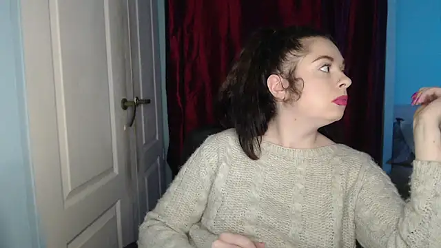 ryhhnnagold99 online show from December 18, 2025, 8:45 pm