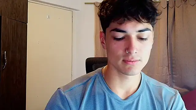 Snapshot of jimmy_class chatting on November 5, 2025, 4:21 pm jimmy class online show from November 5, 2025, 4:21 pm