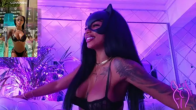 KimiBrown online show from October 31, 2025, 12:13 pm