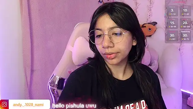 Snapshot of Nami_usagi chatting on November 28, 2025, 2:28 pm Nami usagi online show from November 28, 2025, 2:28 pm