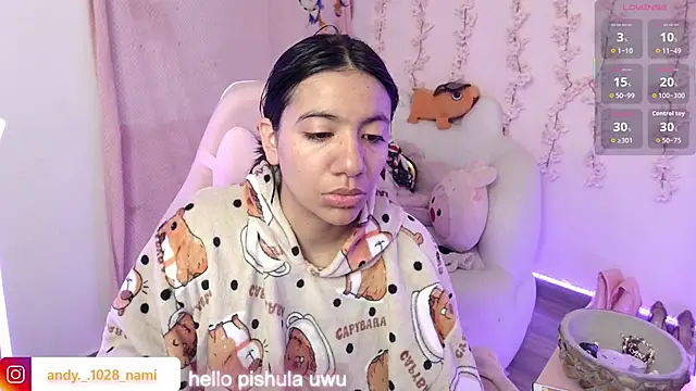 Snapshot of Nami_usagi chatting on December 16, 2025, 11:14 am Nami usagi online show from December 16, 2025, 11:14 am