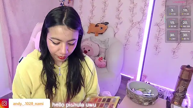 Snapshot of Nami_usagi chatting on December 1, 2025, 9:26 pm Nami usagi online show from December 1, 2025, 9:26 pm