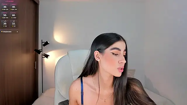 Snapshot of RebeccaBaxter chatting on February 14, 2026, 12:11 am RebeccaBaxter online show from February 14, 2026, 12:11 am