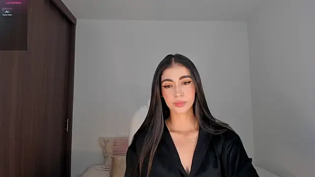 Snapshot of RebeccaBaxter chatting on February 27, 2025, 11:48 pm RebeccaBaxter online show from February 27, 2025, 11:48 pm