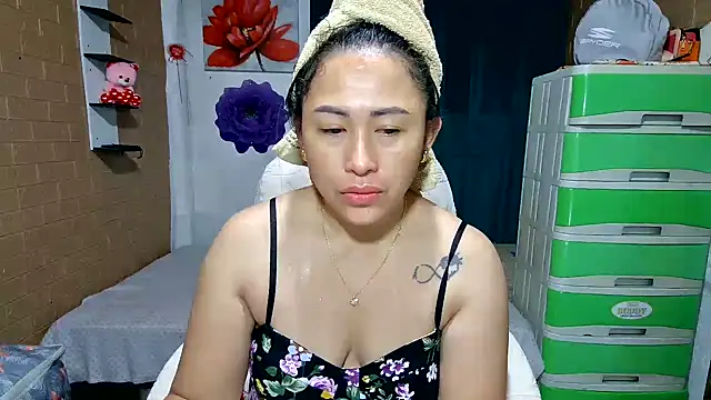 M e c e l online show from March 26, 2026, 7:45 pm