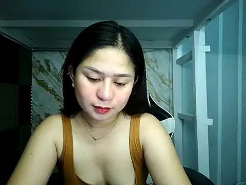 Mia 2022 online show from October 6, 2025, 5:24 pm