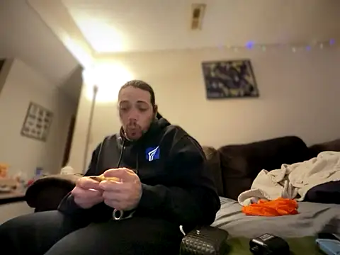 Snapshot of lucasgalacticman chatting on November 25, 2025, 11:37 pm lucasgalacticman online show from November 25, 2025, 11:37 pm