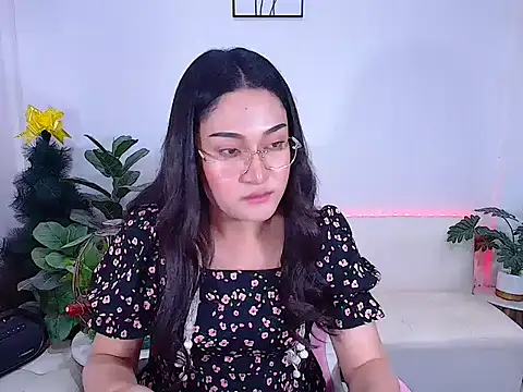 Snapshot of plysaithailand chatting on November 27, 2025, 8:37 am plysaithailand online show from November 27, 2025, 8:37 am