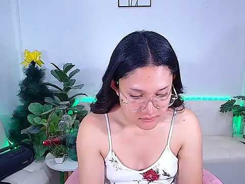 Snapshot of plysaithailand chatting on November 26, 2025, 3:34 pm plysaithailand online show from November 26, 2025, 3:34 pm