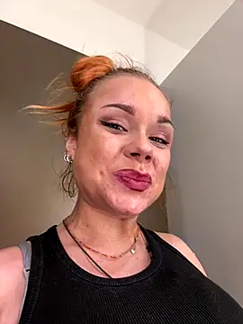 Snapshot of PennyPrincess chatting on October 28, 2025, 2:49 pm PennyPrincess online show from October 28, 2025, 2:49 pm