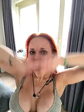 Snapshot of PennyPrincess chatting on September 22, 2025, 2:23 pm PennyPrincess online show from September 22, 2025, 2:23 pm