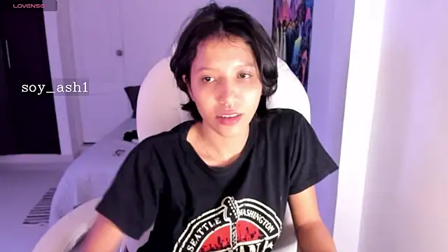 Snapshot of Ashlleycam_ chatting on December 5, 2024, 1:31 am Ashlleycam online show from December 5, 2024, 1:31 am