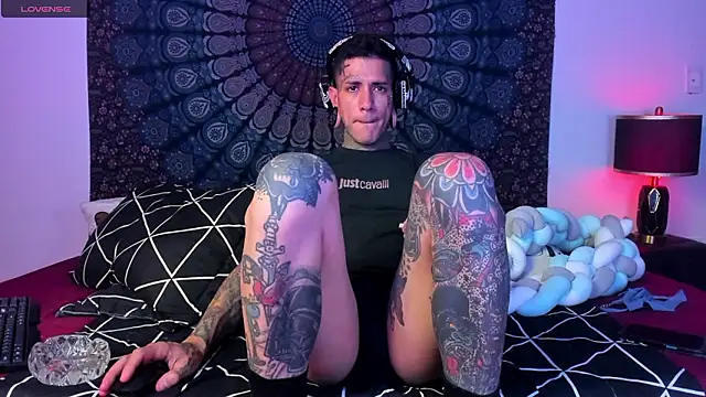 Snapshot of josh__ackerman chatting on February 6, 2026, 9:38 am josh ackerman online show from February 6, 2026, 9:38 am