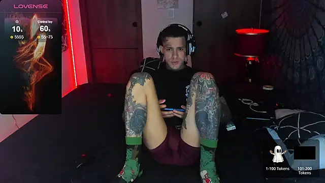 Snapshot of josh__ackerman chatting on December 14, 2025, 8:14 pm josh ackerman online show from December 14, 2025, 8:14 pm