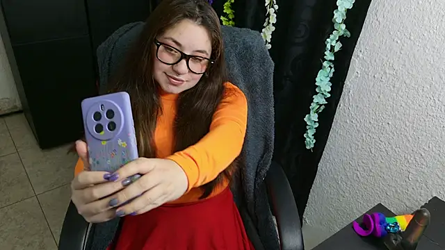 ann bronw online show from October 25, 2025, 12:54 am