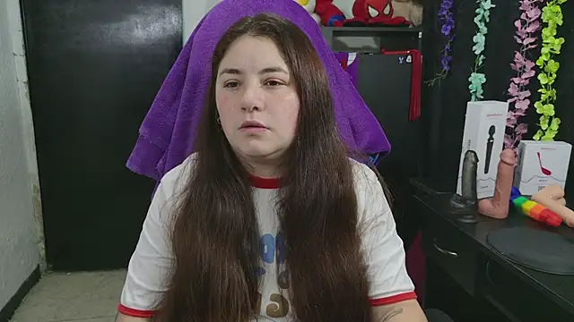 Snapshot of ann_bronw chatting on February 24, 2026, 11:33 am ann bronw online show from February 24, 2026, 11:33 am