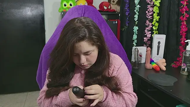 Snapshot of ann_bronw chatting on February 20, 2026, 11:34 am ann bronw online show from February 20, 2026, 11:34 am