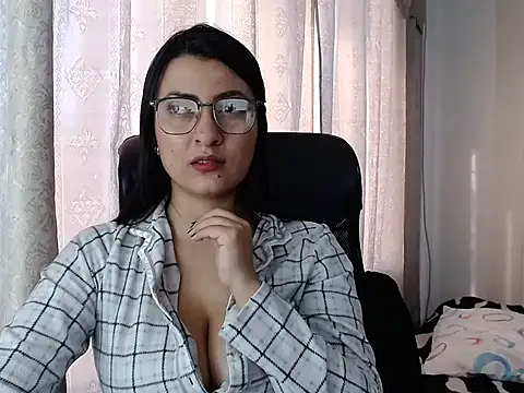 SavannaEvans001 online show from March 20, 2026, 1:01 pm