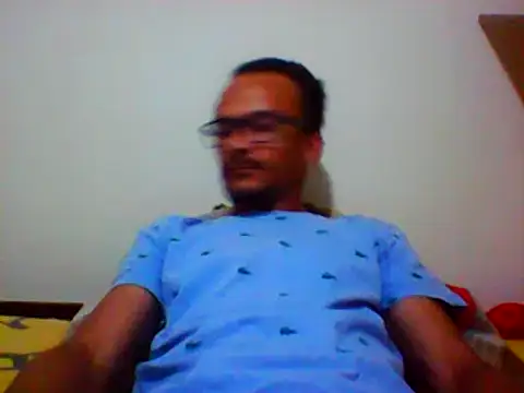 Snapshot of JamesQuaresma chatting on January 13, 2025, 1:45 am JamesQuaresma online show from January 13, 2025, 1:45 am