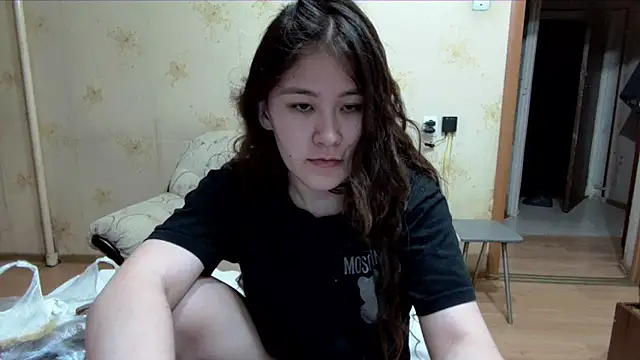 Riz girl online show from March 31, 2026, 1:02 pm