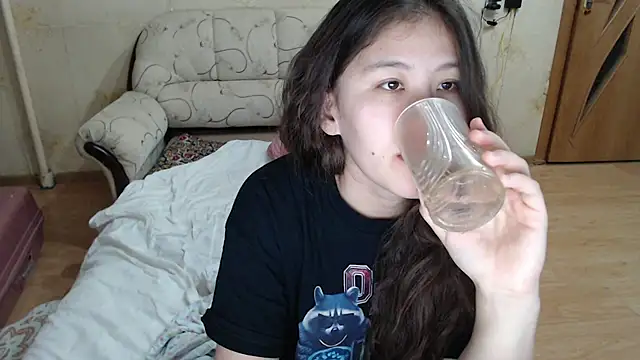 Riz girl online show from March 17, 2026, 6:44 pm