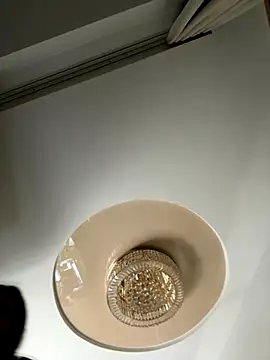 remirann  online show from October 10, 2025, 5:25 pm