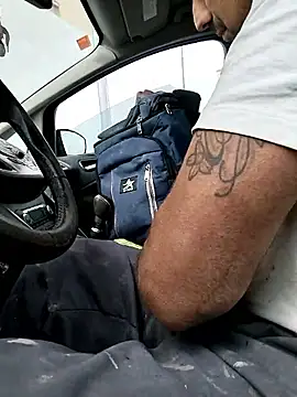 juandi21cm online show from March 20, 2026, 3:24 pm