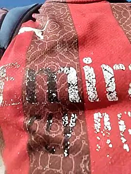 Snapshot of juandi21cm chatting on October 24, 2025, 12:15 pm juandi21cm online show from October 24, 2025, 12:15 pm