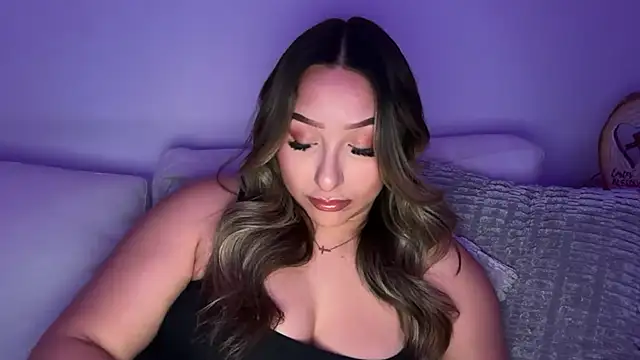 lustfulsmiles online show from April 7, 2026, 12:07 pm