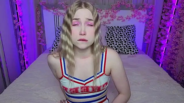 LilyStarlight online show from May 5, 2026, 3:31 am