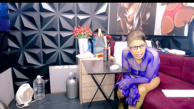 Snapshot of Ebonyfancyface chatting on November 3, 2025, 1:15 pm Ebonyfancyface online show from November 3, 2025, 1:15 pm