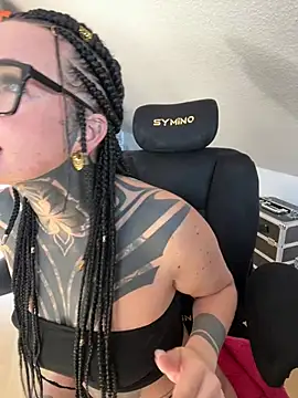 InkedBiitch online show from March 19, 2026, 8:14 am