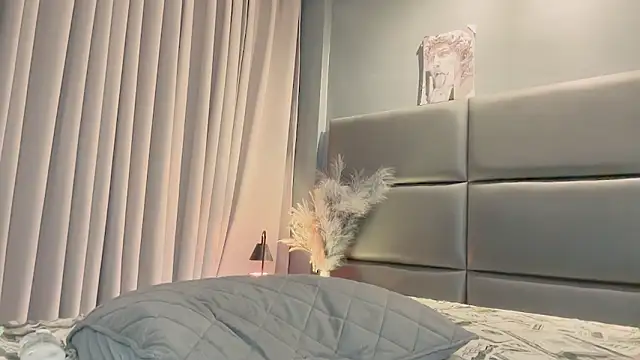 Carrie Colbyxx online show from December 4, 2024, 11:24 am