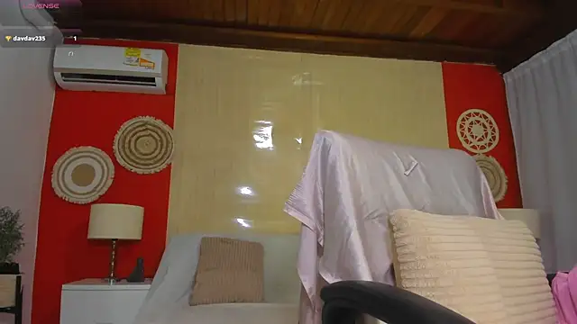 BarbieKano online show from February 10, 2026, 12:42 am