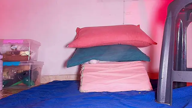 Snapshot of _ebony-queen_ chatting on November 7, 2025, 11:59 am ebony-queen online show from November 7, 2025, 11:59 am