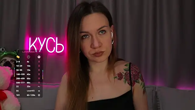  LadyMargo  online show from November 20, 2025, 11:25 pm