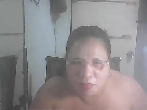 Snapshot of hotwet_mama4uxx chatting on October 11, 2025, 1:12 pm hotwet mama4uxx online show from October 11, 2025, 1:12 pm