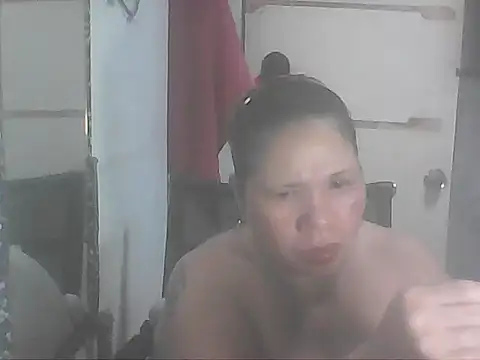 Snapshot of hotwet_mama4uxx chatting on September 12, 2025, 7:19 am hotwet mama4uxx online show from September 12, 2025, 7:19 am