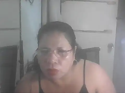 Snapshot of hotwet_mama4uxx chatting on October 10, 2025, 2:07 pm hotwet mama4uxx online show from October 10, 2025, 2:07 pm