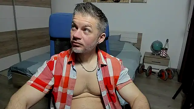 RobbyShawz online show from April 3, 2026, 4:52 am