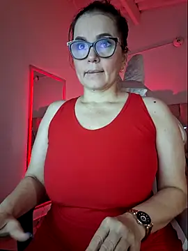 MariaPau 83 online show from April 14, 2026, 5:07 pm