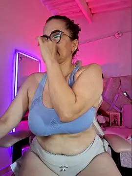 MariaPau 83 online show from April 19, 2026, 3:02 pm