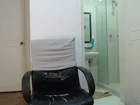 peterannaud online show from February 4, 2025, 11:16 pm